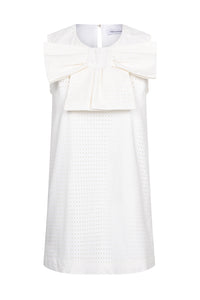 Broderie Anglaise